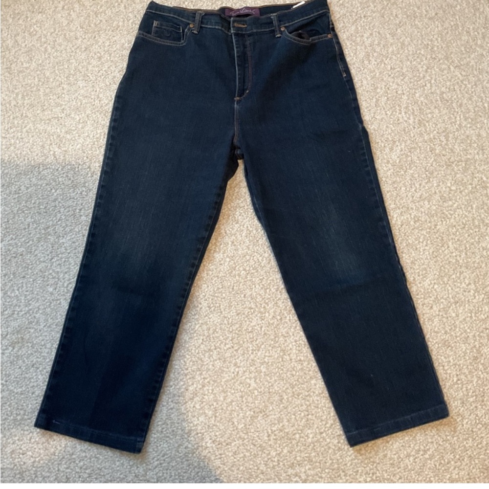 Gloria Vanderbilt Cropped “Amanda” Denim/Jean Pant